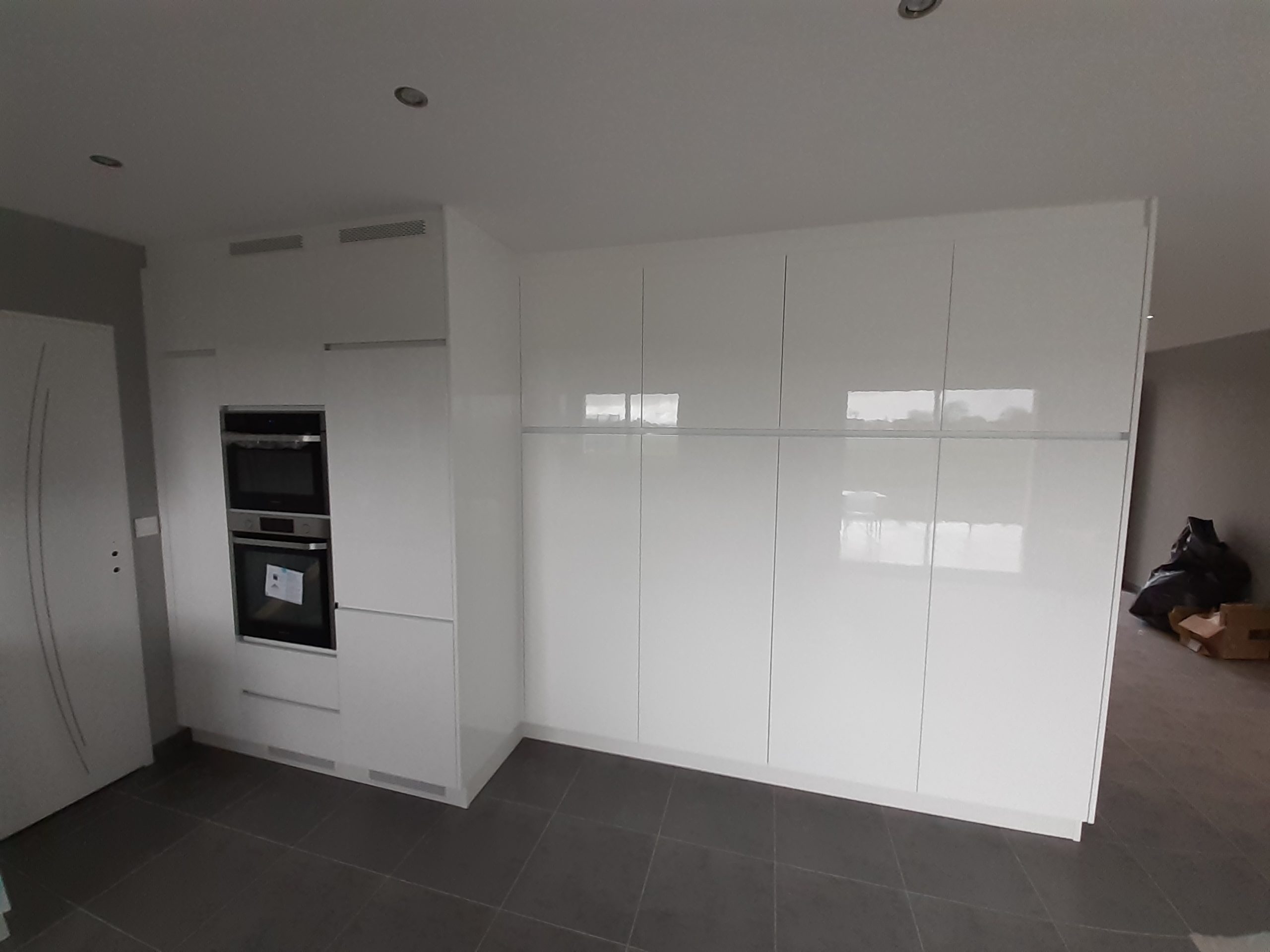 Cozinha branca / clara