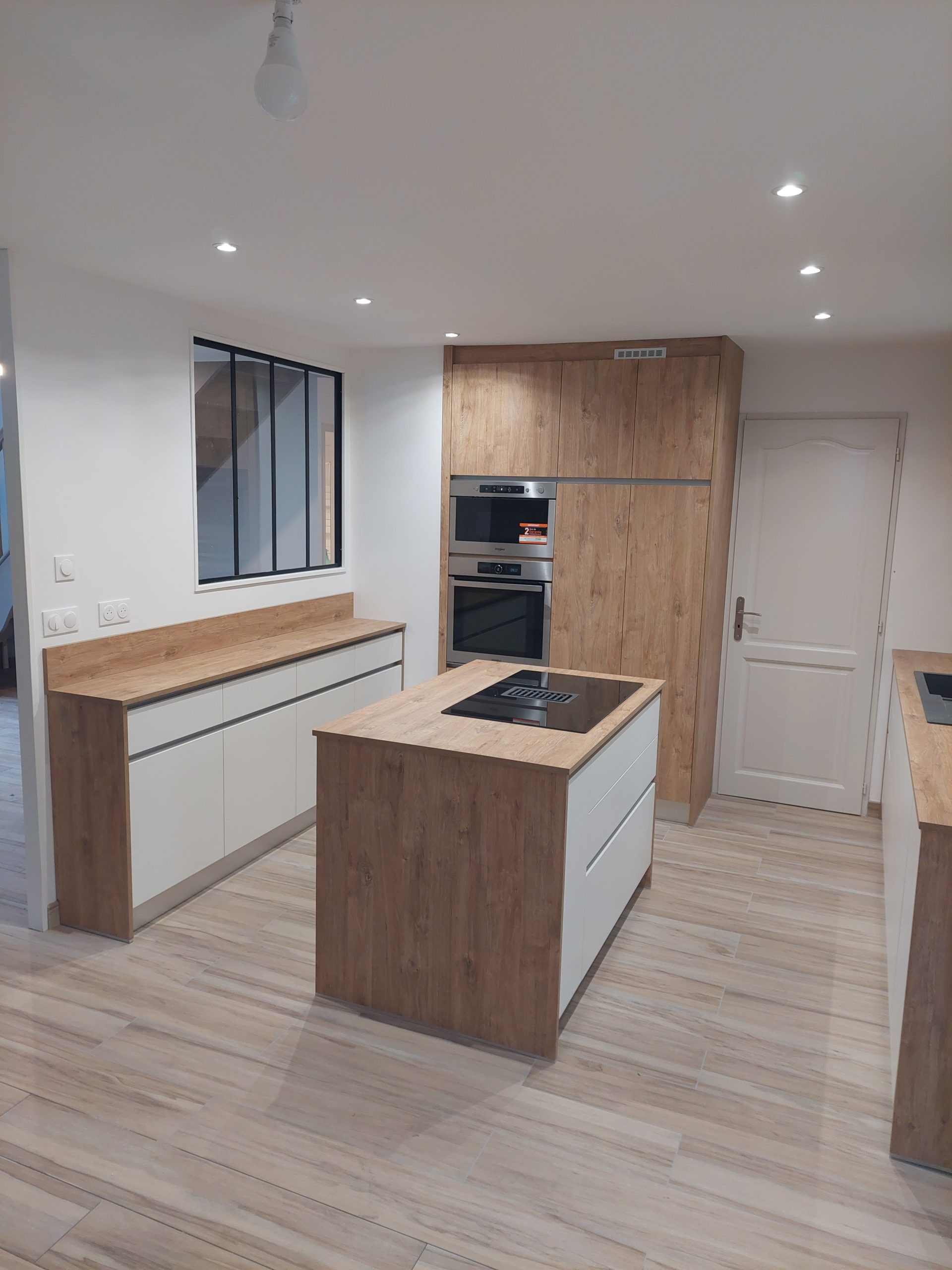 Cozinhas tons de madeira