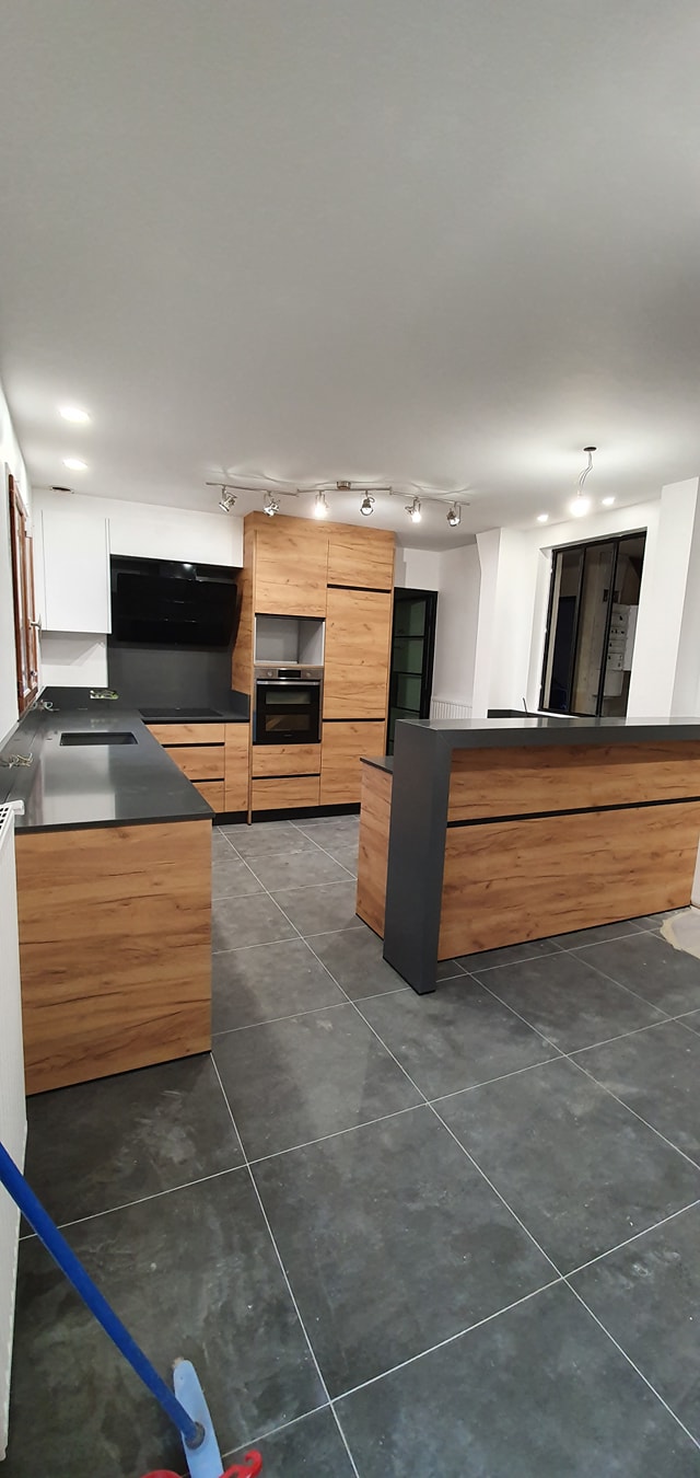 Cozinhas tons de madeira